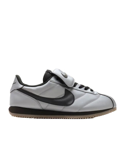 NIKE men's sneakers
